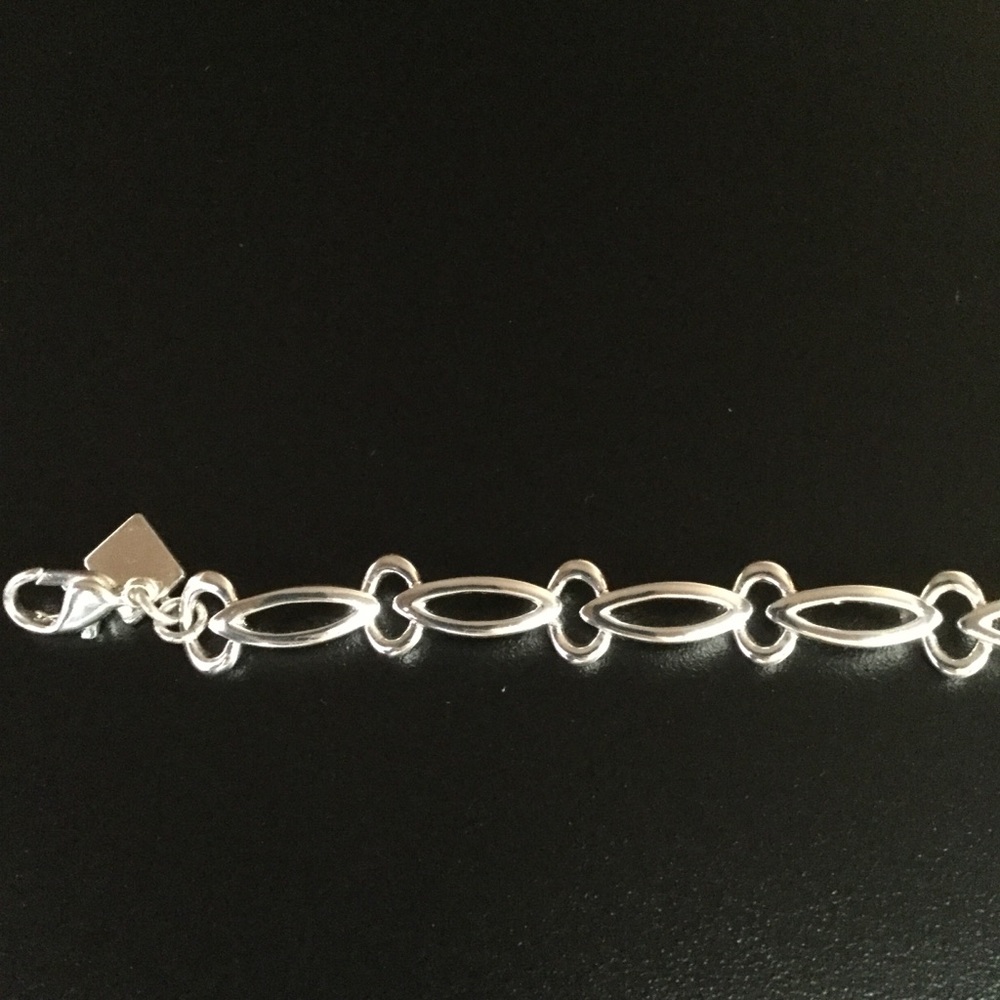 Vintage Silvertone NW Bracelet - Picture 3 of 3